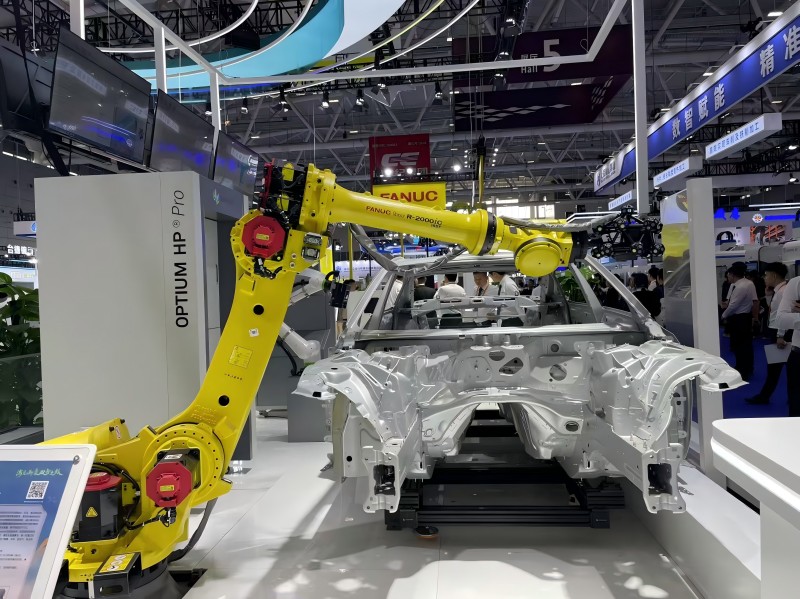 机器人零部件CNC加工:深圳一鑫精密的行业洞察